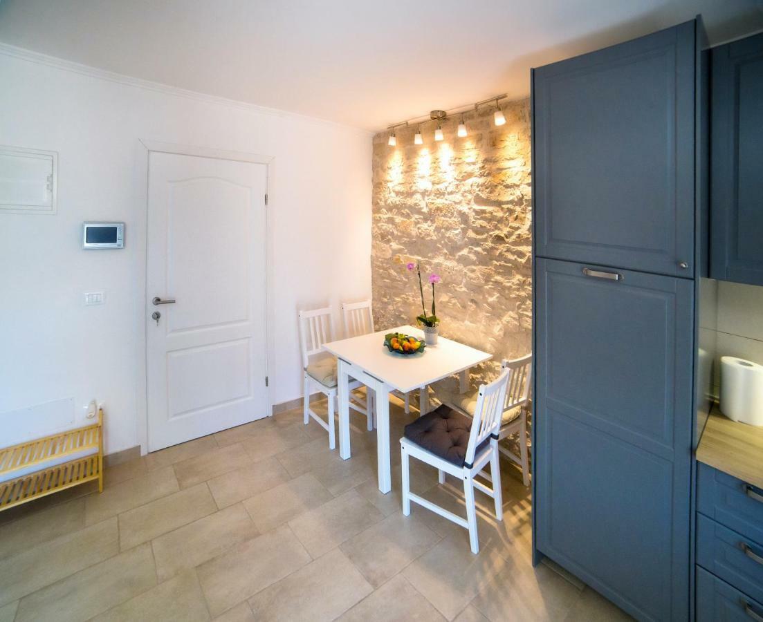 Emma Appartment Poreč Dış mekan fotoğraf
