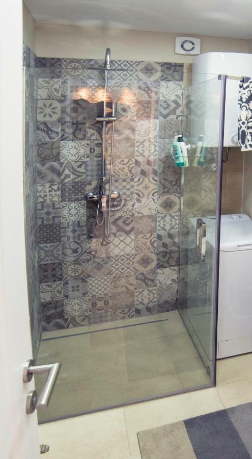 Emma Appartment Poreč Dış mekan fotoğraf